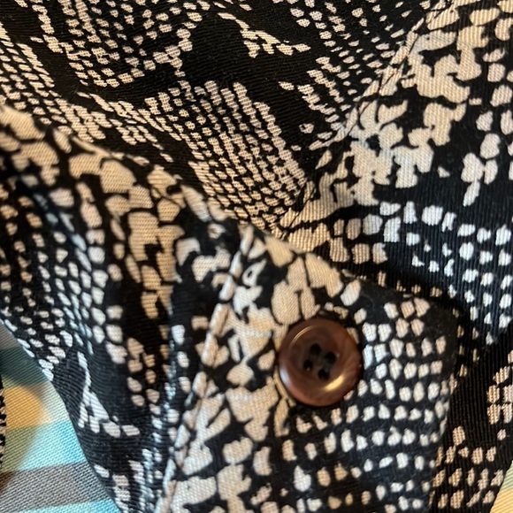 Stylish blouse - Picture 4 of 4